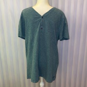 Men’s V-Neck With Buttons
